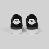VERSUS | BLACK / WHITE